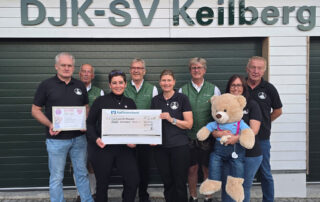 Regensburg DJK SV Keilberg Spendenuebergabe